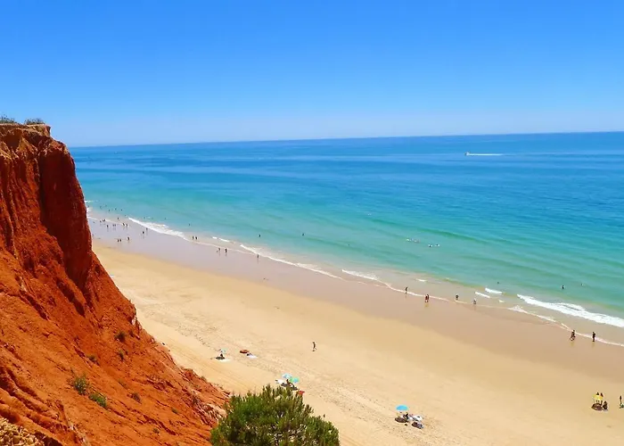 Charming In Albufeira, 60 M², Mountain View Apartment *