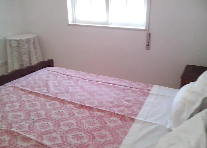 Charming In Albufeira, 60 M², Mountain View Apartment *