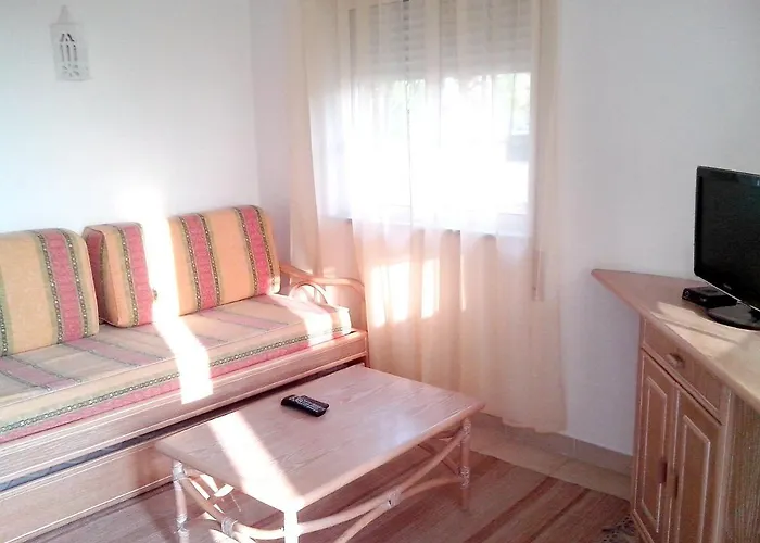 Charming In Albufeira, 60 M², Mountain View